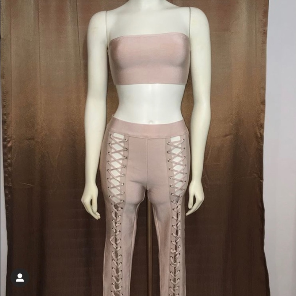 Two piece nude set
